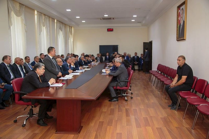 Rüstəm Xəlilov sakinlərin müraciətlərini dinlədi — FOTOLAR