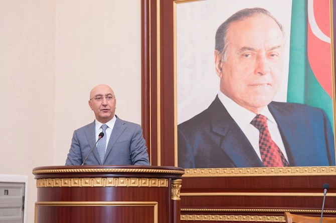 ADSEA-da “Keyfiyyəti idarəetmə: Müştəri məmnuniyyəti” üzrə təlim keçirildi — FOTOLAR