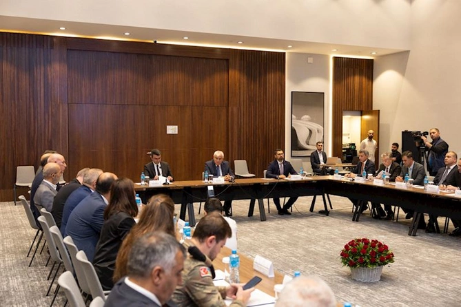 “Qarabağın azad olunması və dirçəlişində ictimai həmrəyliyin rolu” mövzusunda dəyirmi masa keçirilib — FOTOLAR