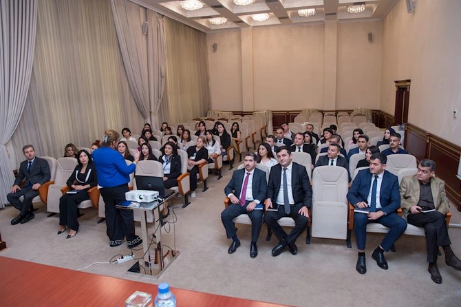 ADSEA-da “Keyfiyyəti idarəetmə: Müştəri məmnuniyyəti” üzrə təlim keçirildi — FOTOLAR