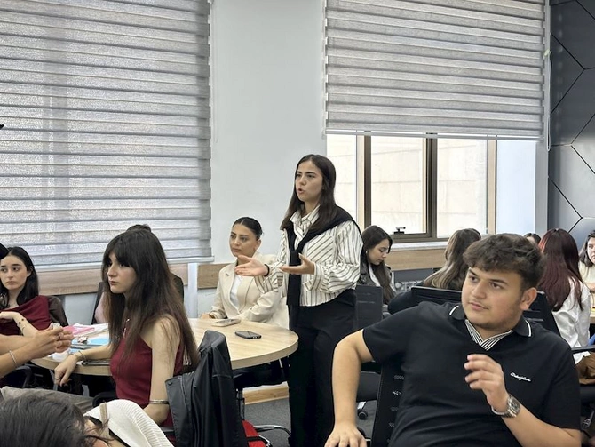“Konstitusiya və Suverenlik İli” çərçivəsində növbəti master-klas keçirilib — FOTOLAR