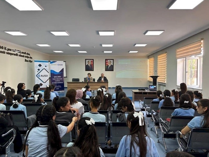 Neftçalada “Qızların işıqlı gələcəyi naminə maarifləndirmə” layihəsi çərçivəsində tədbir keçirildi — FOTOLAR