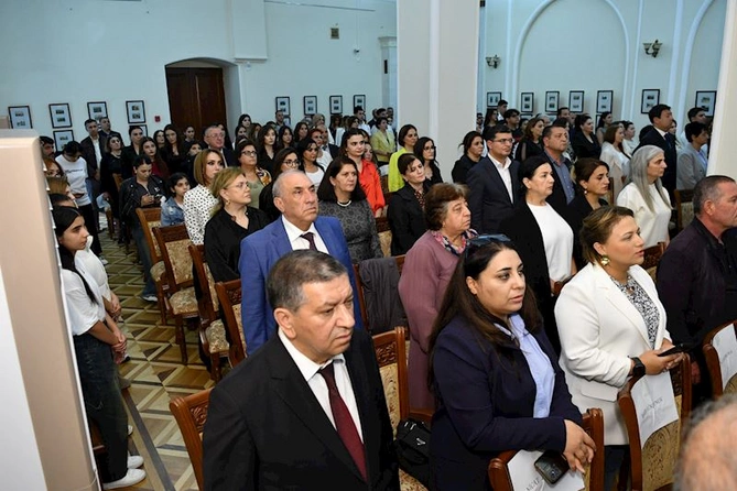 Yeni Azərbaycan Partiyası Səbail rayon təşkilatı və Milli Azərbaycan Tarix muzeyinin birgə təşkilatçılığı ilə “27 sentyabr Anım Günü” ilə əlaqədar tədbir keçirilib — FOTOLAR