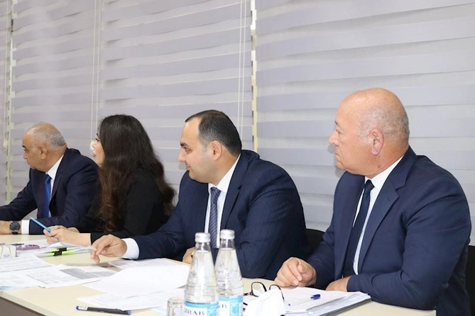 Zaur Mikayılov Xaçmazda vətəndaşlarla görüşdü — FOTOLAR