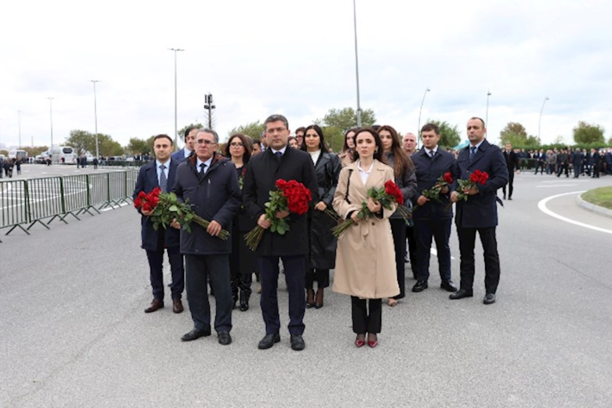 Medianın İnkişafı Agentliyində Anım Gününə həsr olunan tədbir keçirilib, Zəfər parkı ziyarət edilib — FOTOLAR