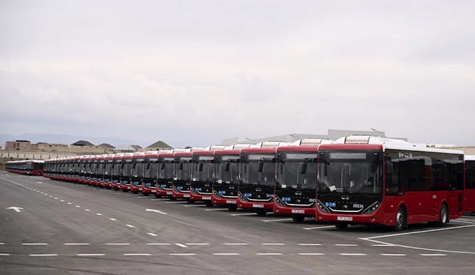 İlham Əliyev “BakuBus” MMC-nin Gəncə Avtoparkının açılışında iştirak edib — FOTOLAR