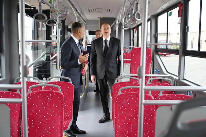 İlham Əliyev “BakuBus” MMC-nin Gəncə Avtoparkının açılışında iştirak edib — FOTOLAR