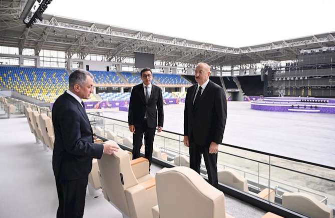 İlham Əliyev Gəncə şəhər stadionunun açılışında iştirak edib — FOTOLAR