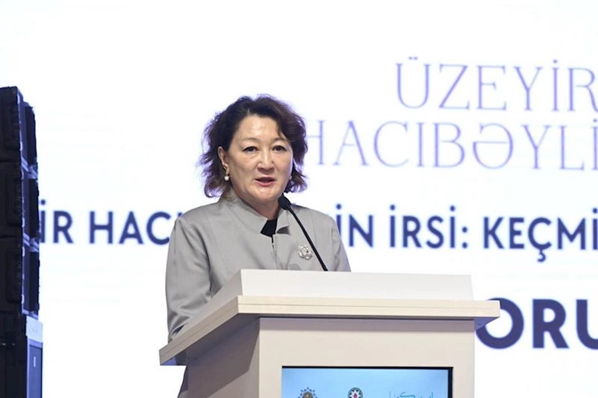 “Üzeyir Hacıbəylinin irsi: keçmişdən bu günə” forumu start götürüb — FOTOLAR (YENİLƏNİB)