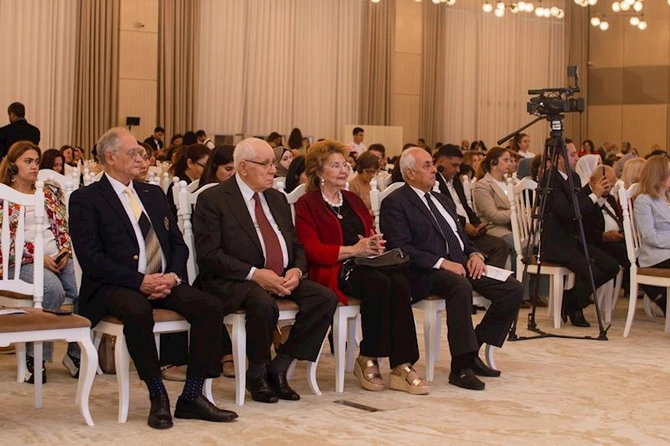 “Üzeyir Hacıbəylinin irsi: keçmişdən bu günə” forumu start götürüb — FOTOLAR (YENİLƏNİB)