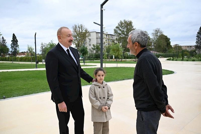 İlham Əliyev Gəncə Memorial Kompleksinin açılışında iştirak etdi — VİDEO/FOTOLAR (YENİLƏNİB)