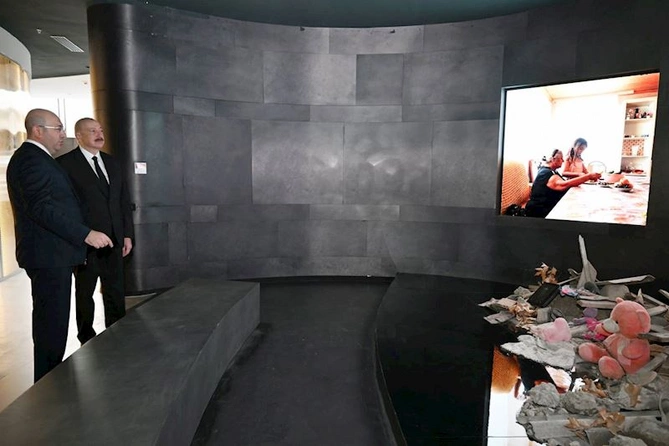 İlham Əliyev Gəncə Memorial Kompleksinin açılışında iştirak etdi — VİDEO/FOTOLAR (YENİLƏNİB)