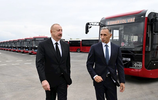 İlham Əliyev “BakuBus” MMC-nin Gəncə Avtoparkının açılışında iştirak edib — FOTOLAR