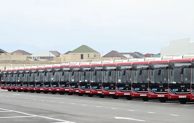 İlham Əliyev “BakuBus” MMC-nin Gəncə Avtoparkının açılışında iştirak edib — FOTOLAR