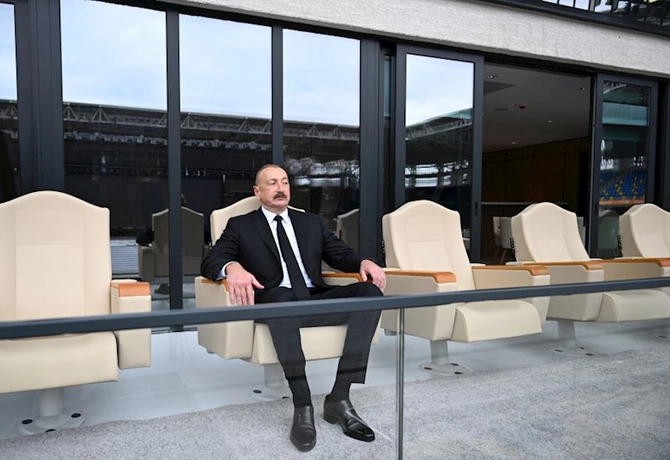 İlham Əliyev Gəncə şəhər stadionunun açılışında iştirak edib — FOTOLAR