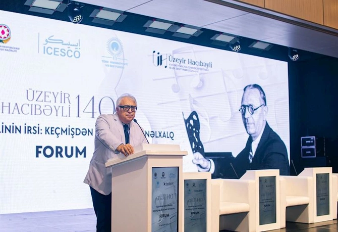 “Üzeyir Hacıbəylinin irsi: keçmişdən bu günə” forumu start götürüb — FOTOLAR (YENİLƏNİB)