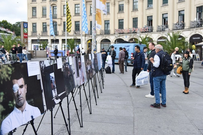 Münxenin mərkəzində Azərbaycanın mina qurbanlarına dair fotosərgi — FOTOLAR
