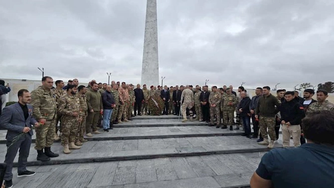 Xüsusi Təyinatlıların Qaziləri, Şəhid Ailələri və Veteranları İctimai Birliyi Şəhidlər Xiyabanını ziyarət edib — FOTOLAR