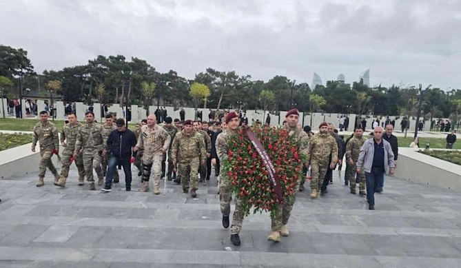 Xüsusi Təyinatlıların Qaziləri, Şəhid Ailələri və Veteranları İctimai Birliyi Şəhidlər Xiyabanını ziyarət edib — FOTOLAR