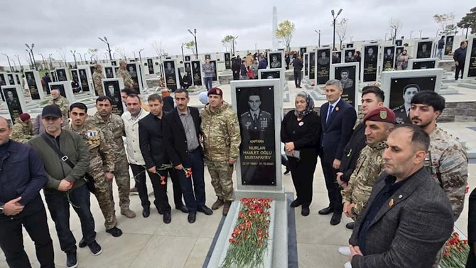 Xüsusi Təyinatlıların Qaziləri, Şəhid Ailələri və Veteranları İctimai Birliyi Şəhidlər Xiyabanını ziyarət edib — FOTOLAR