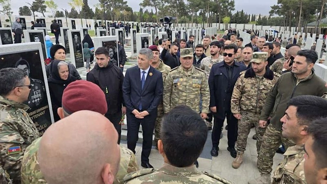 Xüsusi Təyinatlıların Qaziləri, Şəhid Ailələri və Veteranları İctimai Birliyi Şəhidlər Xiyabanını ziyarət edib — FOTOLAR