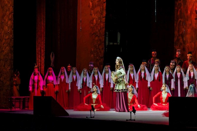 Üzeyir Hacıbəyli festivalının təntənəli bağlanışı “Koroğlu” operasının yeni quruluşu ilə yadda qaldı — FOTOLAR