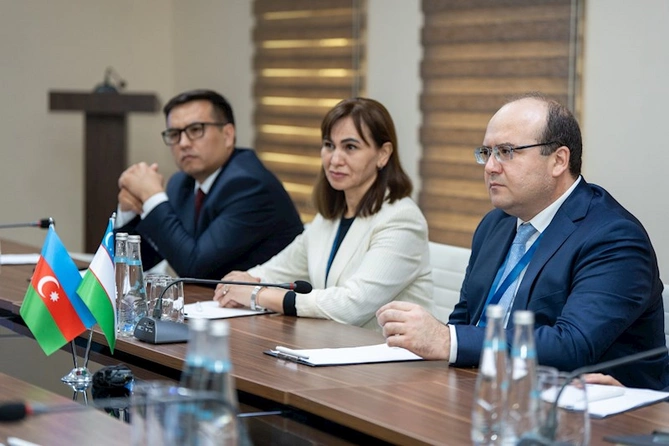 Medianın İnkişafı Agentliyində II Azərbaycan – Özbəkistan Media Forumu çərçivəsində ölkəmizdə səfərdə olan Özbəkistan nümayəndə heyəti ilə görüş keçirilib — FOTOLAR
