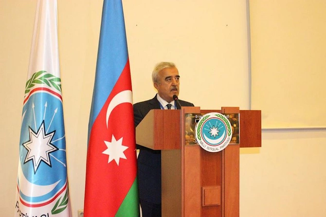 Arzuxan Əlizadə yenidən sədr seçildi — FOTOLAR Arzuxan Əlizadə yenidən sədr seçildi — FOTOLAR