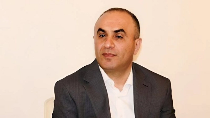 Azərbaycanda vəzifəli şəxs istefa verdi — FOTO Azərbaycanda vəzifəli şəxs istefa verdi — FOTO