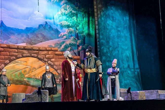Üzeyir Hacıbəyli festivalının təntənəli bağlanışı “Koroğlu” operasının yeni quruluşu ilə yadda qaldı — FOTOLAR