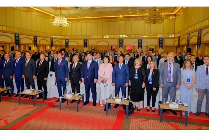 Avrasiya Təhsil İşçiləri Beynəlxalq Həmkarlar İttifaqları Birliyinin (UAESEB) XVII Forumu işə başlayıb — FOTOLAR Avrasiya Təhsil İşçiləri Beynəlxalq Həmkarlar İttifaqları Birliyinin (UAESEB) XVII Forumu işə başlayıb — FOTOLAR