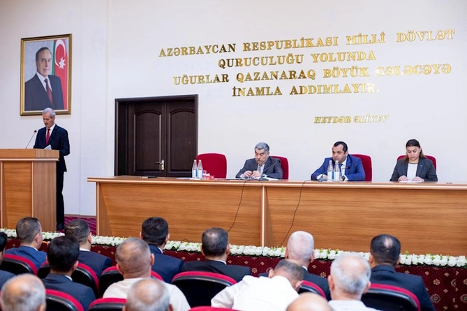 Salyanda pambıqçılıqla bağlı müşavirə keçirildi — FOTOLAR