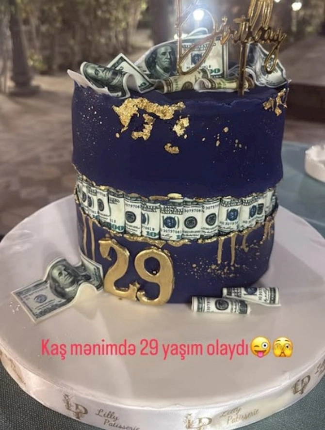 Xatirə İslamın arzusu — FOTO Xatirə İslamın arzusu — FOTO