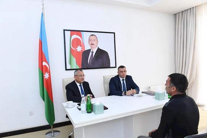 Qubada keçmiş məcburi köçkünlərin müraciətləri dinlənildi — FOTOLAR Qubada keçmiş məcburi köçkünlərin müraciətləri dinlənildi — FOTOLAR