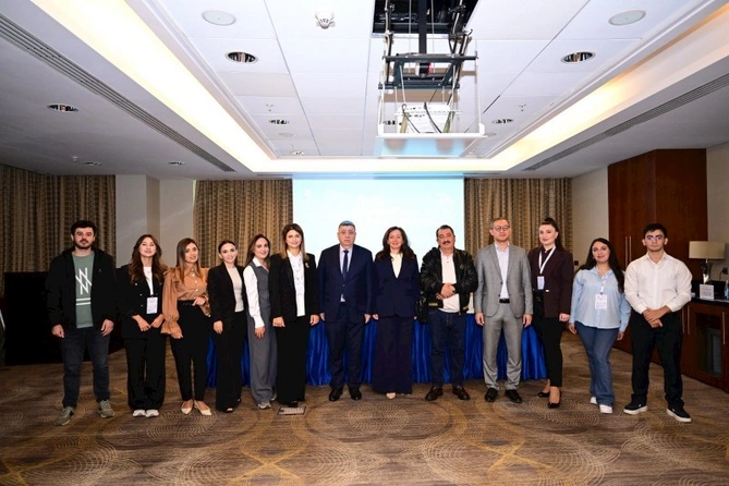 XI Bakı Beynəlxalq Kitab Sərgisi indiyədək ən çox xarici iştirakçının olduğu sərgi kimi tarixə düşəcək — FOTOLAR XI Bakı Beynəlxalq Kitab Sərgisi indiyədək ən çox xarici iştirakçının olduğu sərgi kimi tarixə düşəcək — FOTOLAR