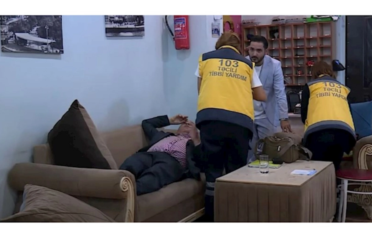 Efirdə Cabirdən danışan aktyorun halı pisləşdi, təcili yardım gəldi — VİDEO