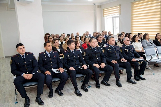Salyanda zorakılıq hallarının qarşısının alınması ilə bağlı tədbir keçirilib — FOTOLAR Salyanda zorakılıq hallarının qarşısının alınması ilə bağlı tədbir keçirilib — FOTOLAR