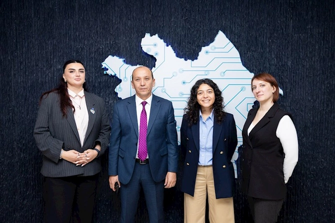 Özbəkistandan olan kommunikasiyaya məsul nümayəndələr Azərbaycanın bir sıra dövlət orqan və qurumlarının fəaliyyəti ilə tanış olublar — FOTOLAR