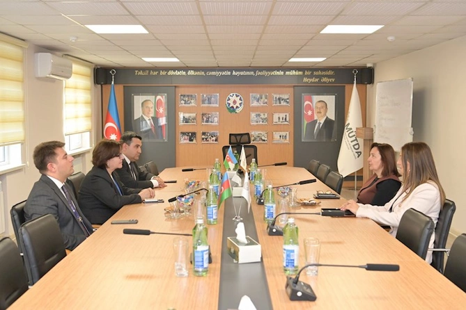 Özbəkistandan olan kommunikasiyaya məsul nümayəndələr Azərbaycanın bir sıra dövlət orqan və qurumlarının fəaliyyəti ilə tanış olublar — FOTOLAR
