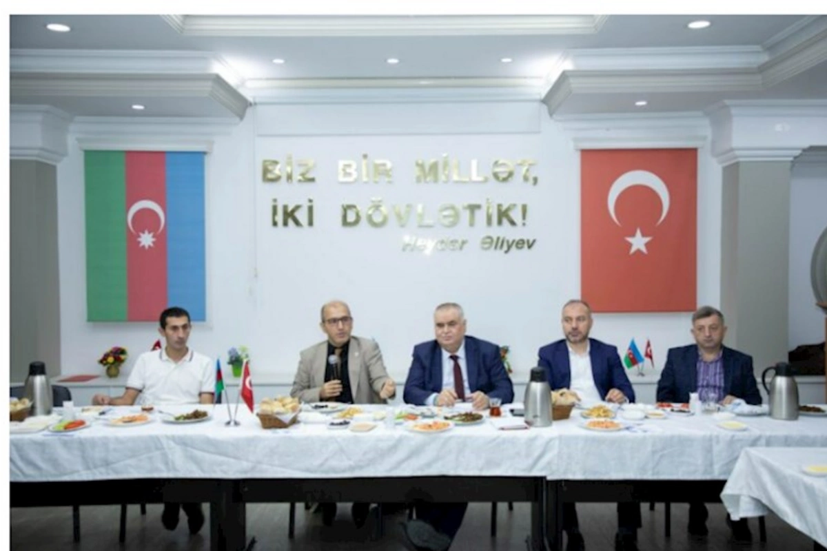 Gəncliyə Yardım Fondunda Milli Mətbuatın 150 illiyi Münasibəti İlə görüş keçirilib — FOTOLAR
