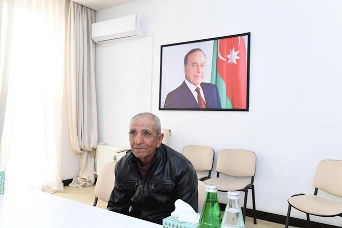 Qubada keçmiş məcburi köçkünlərin müraciətləri dinlənildi — FOTOLAR Qubada keçmiş məcburi köçkünlərin müraciətləri dinlənildi — FOTOLAR