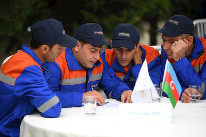 Daha bir komanda “Azərişığ”ın təşkil etdiyi yarışların final turunda iştirak edəcək — FOTOLAR