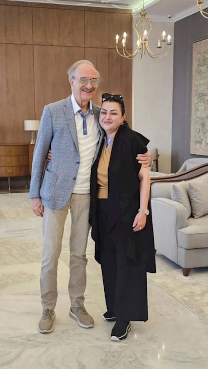Firəngiz Mütəllimova və Polad Bülbüloğlu bir arada — FOTO Firəngiz Mütəllimova və Polad Bülbüloğlu bir arada — FOTO