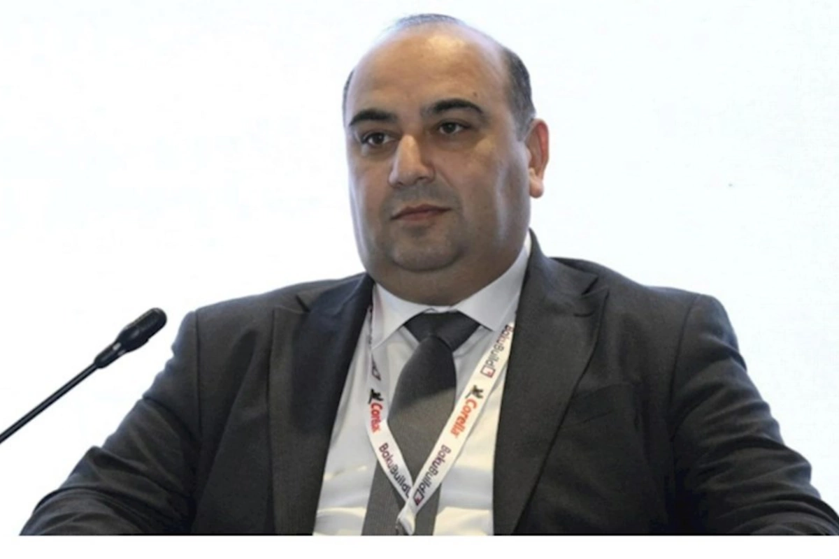 Tofiq İslamov vəzifəsindən azad edildi