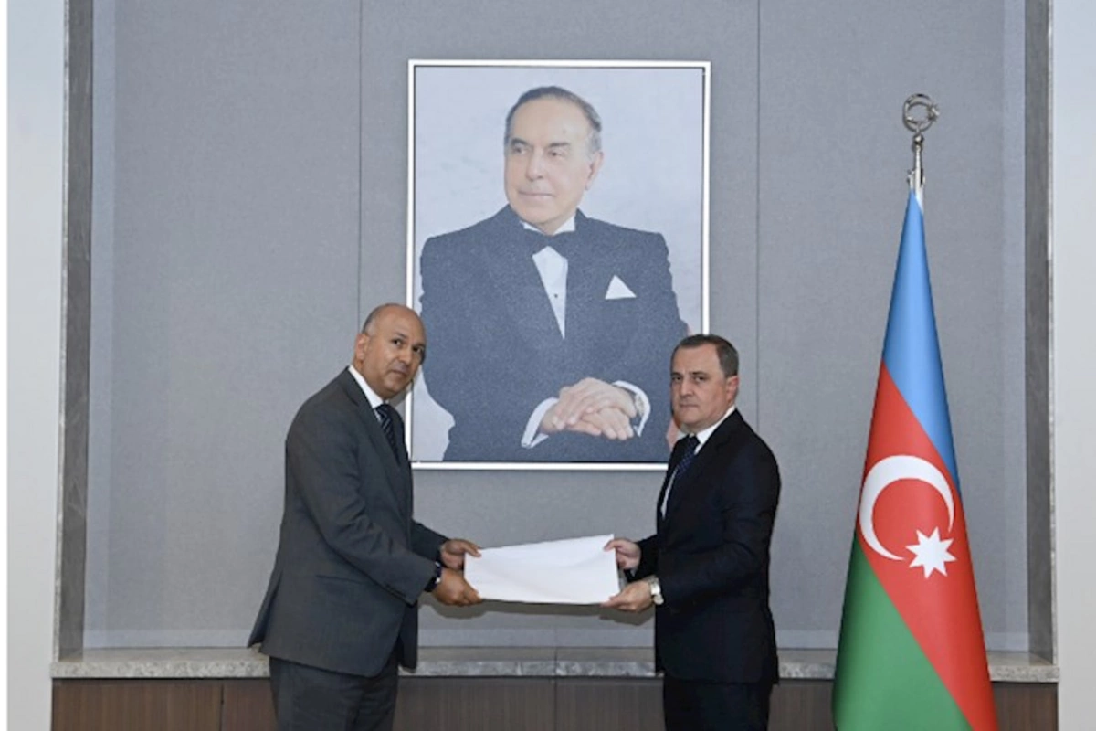 Misirin yeni səfiri etimadnaməsinin surətini Ceyhun Bayramova təqdim edib