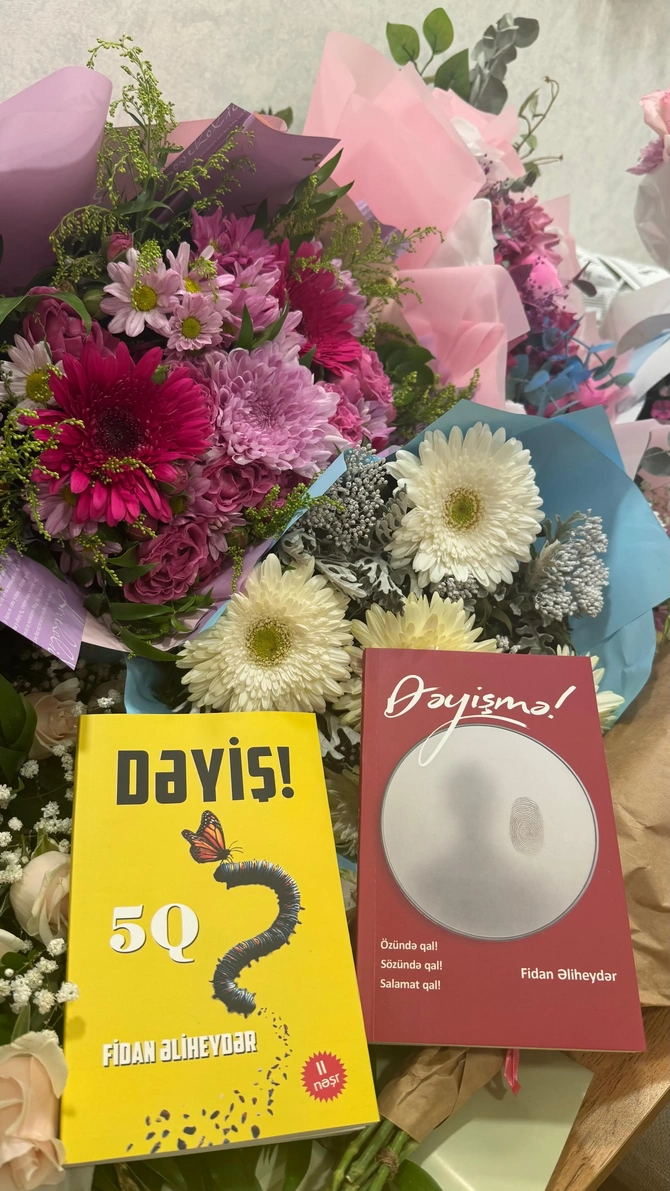Fidan Əliheydərin yeni kitabı “Dəyişmə!” təqdim olundu — FOTOLAR