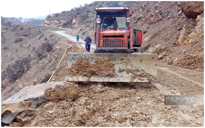 Ordubadda qaya uçqunu oldu — FOTOLAR Ordubadda qaya uçqunu oldu — FOTOLAR