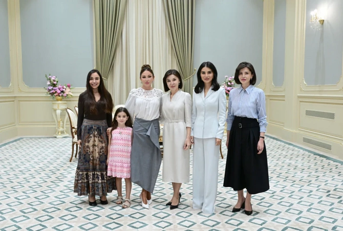 Daşkənddə Azərbaycanın və Özbəkistanın birinci xanımlarının təkbətək görüşü olub — FOTO
