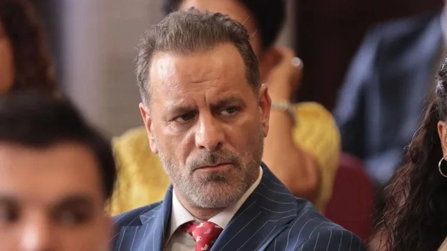 Müğənni sevgilisini döyməkdə ittiham olundu, qadınlar tərəfindən qovuldu — VİDEO/FOTOLAR