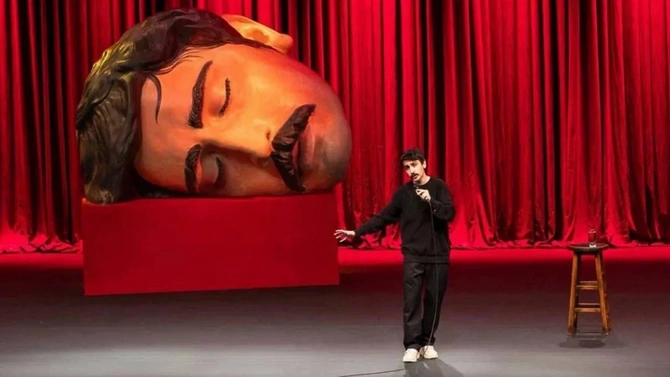 Məşhur türk komediyaçı saxlanıldı Məşhur türk komediyaçı saxlanıldı